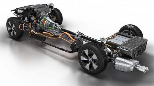 全面拥抱未来，BMW 所有主力车型都将推混动版