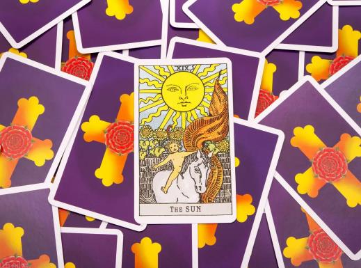 怎么用塔罗牌直播赚钱?揭秘塔罗牌日赚1000的套路